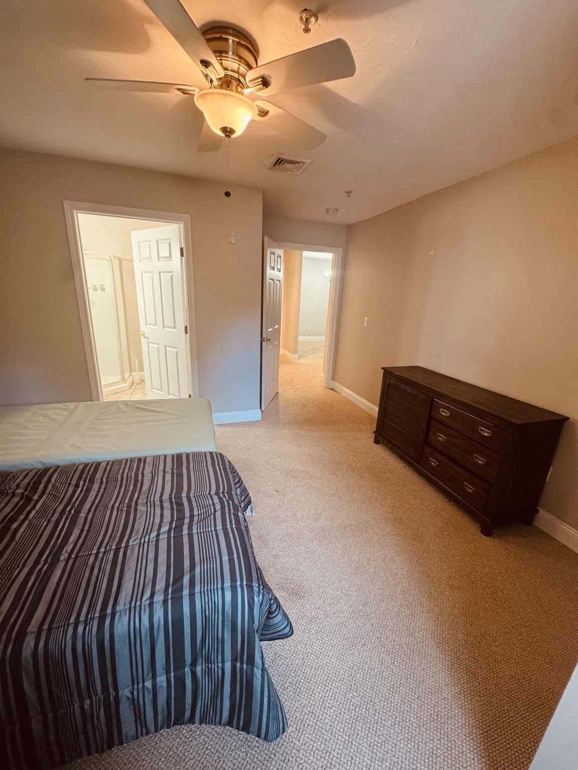 4d Marc Dr. # 5 Property Photo 18