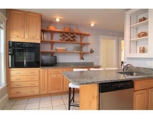 25 Saint Clements # 2 Property Photo 14
