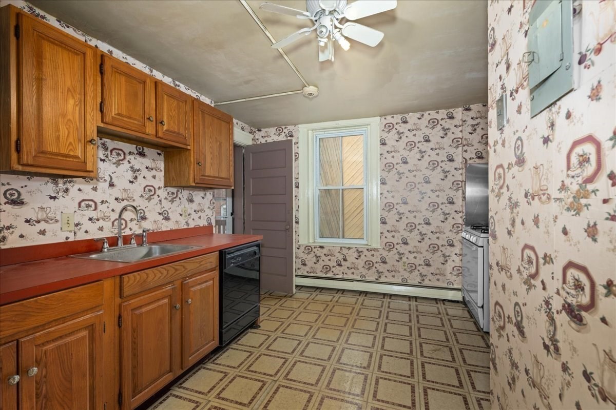 6 Chatham Pl # 8 Property Photo 10