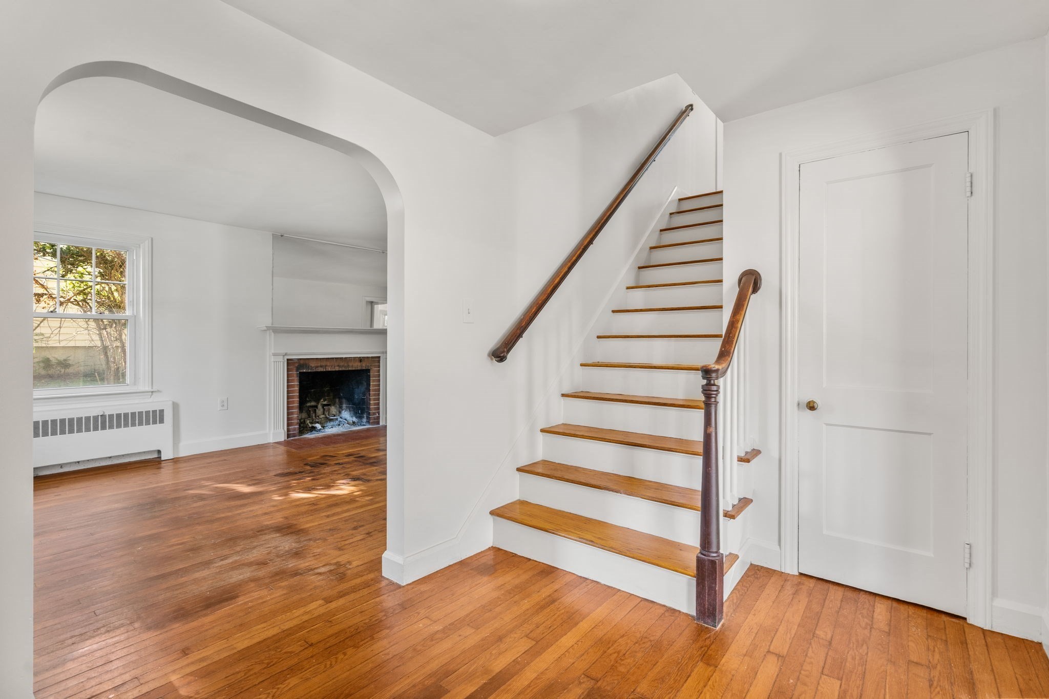 5 Lowell Ave Property Photo 2