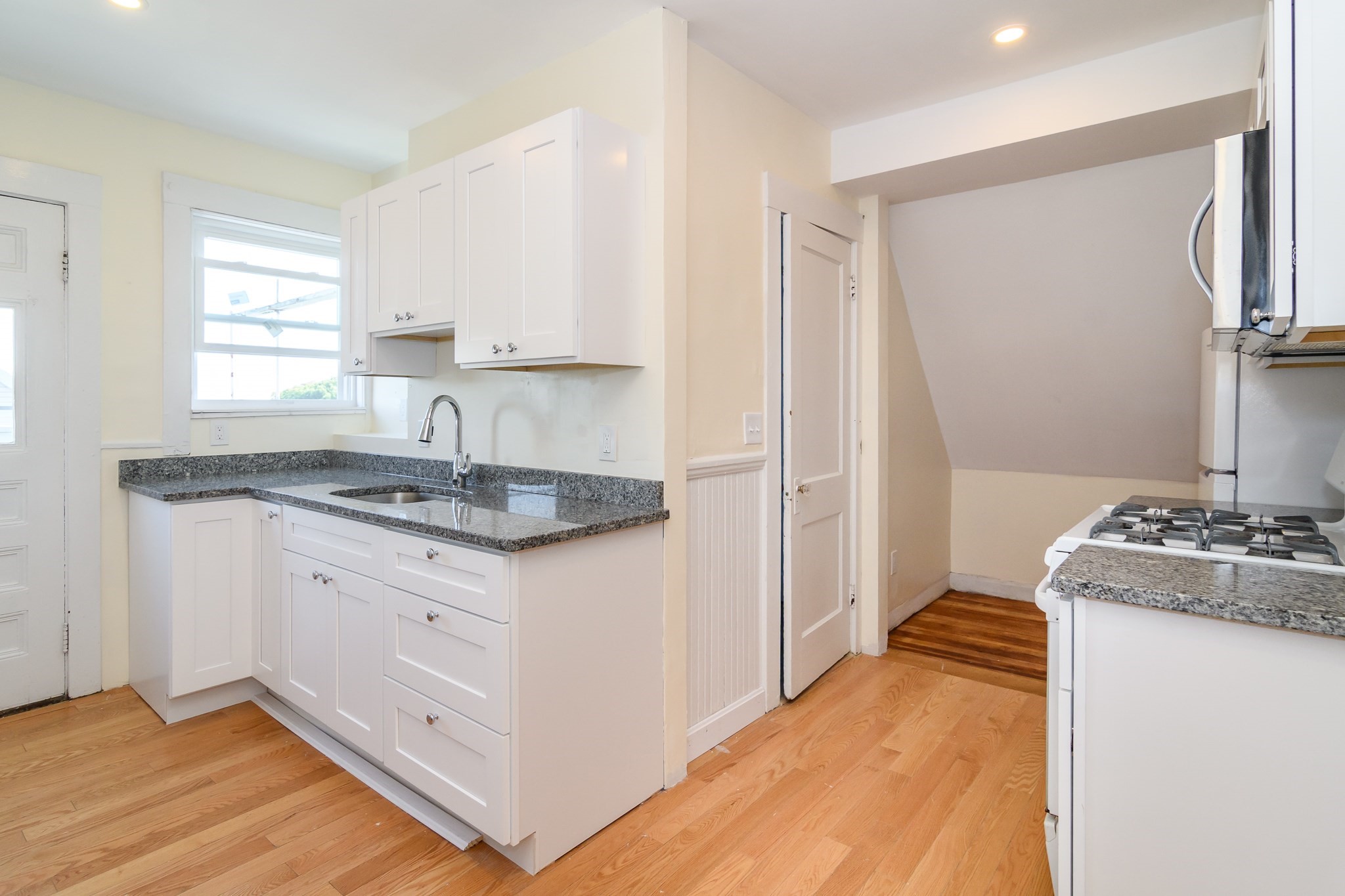 7 Haydn St # 3 Property Photo 7