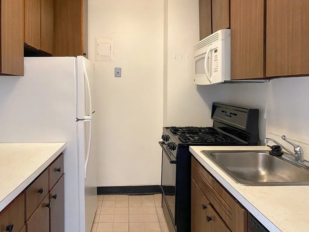 151 Tremont Street # 6k Property Photo 4