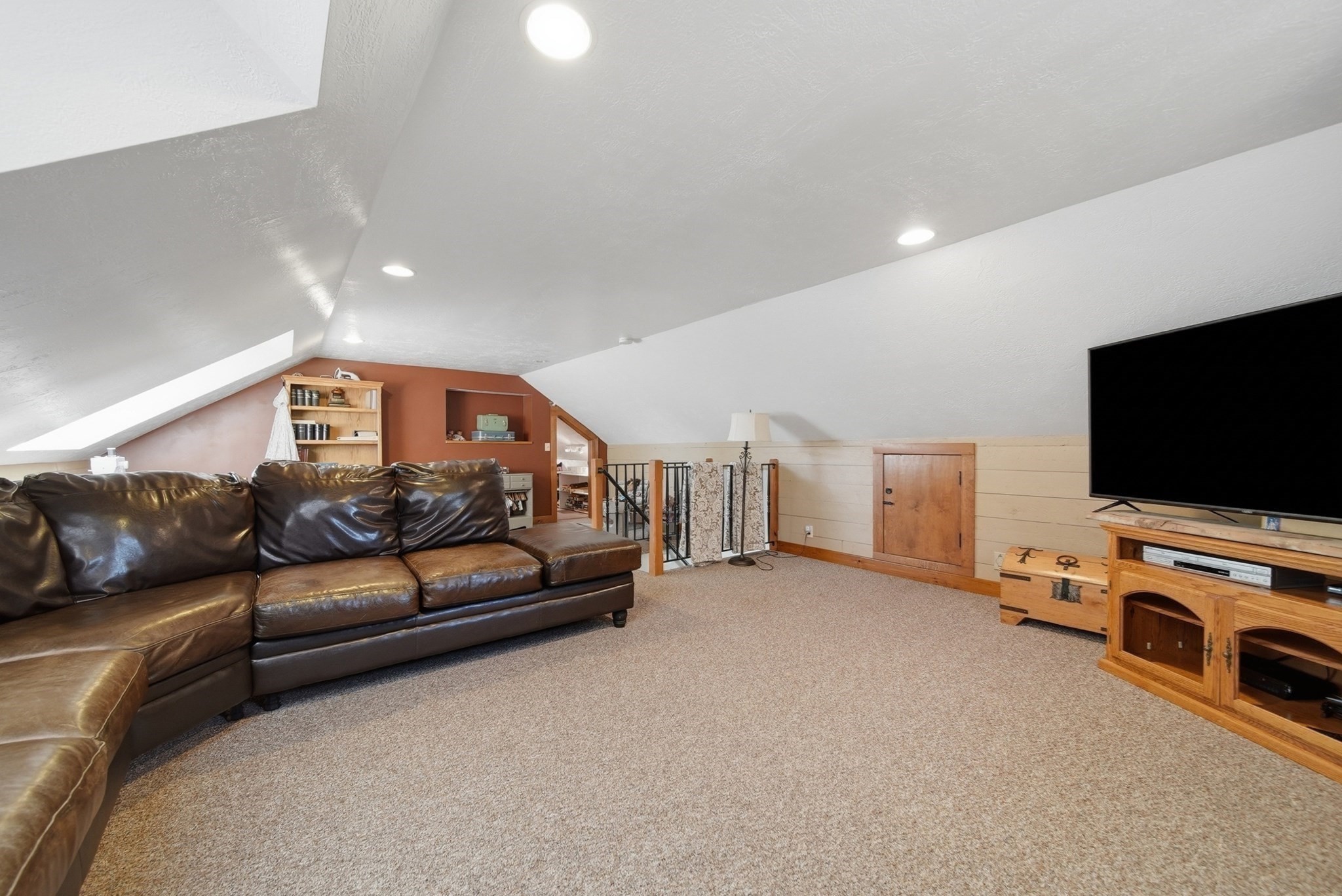 29 Rand Rd Property Photo 32