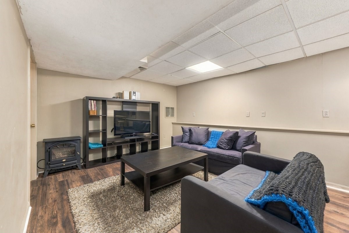 10 Reed Bent Property Photo 27