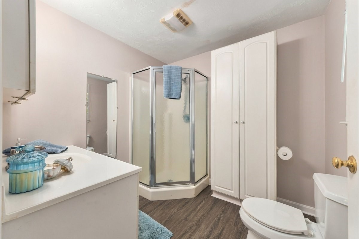 10 Reed Bent Property Photo 37