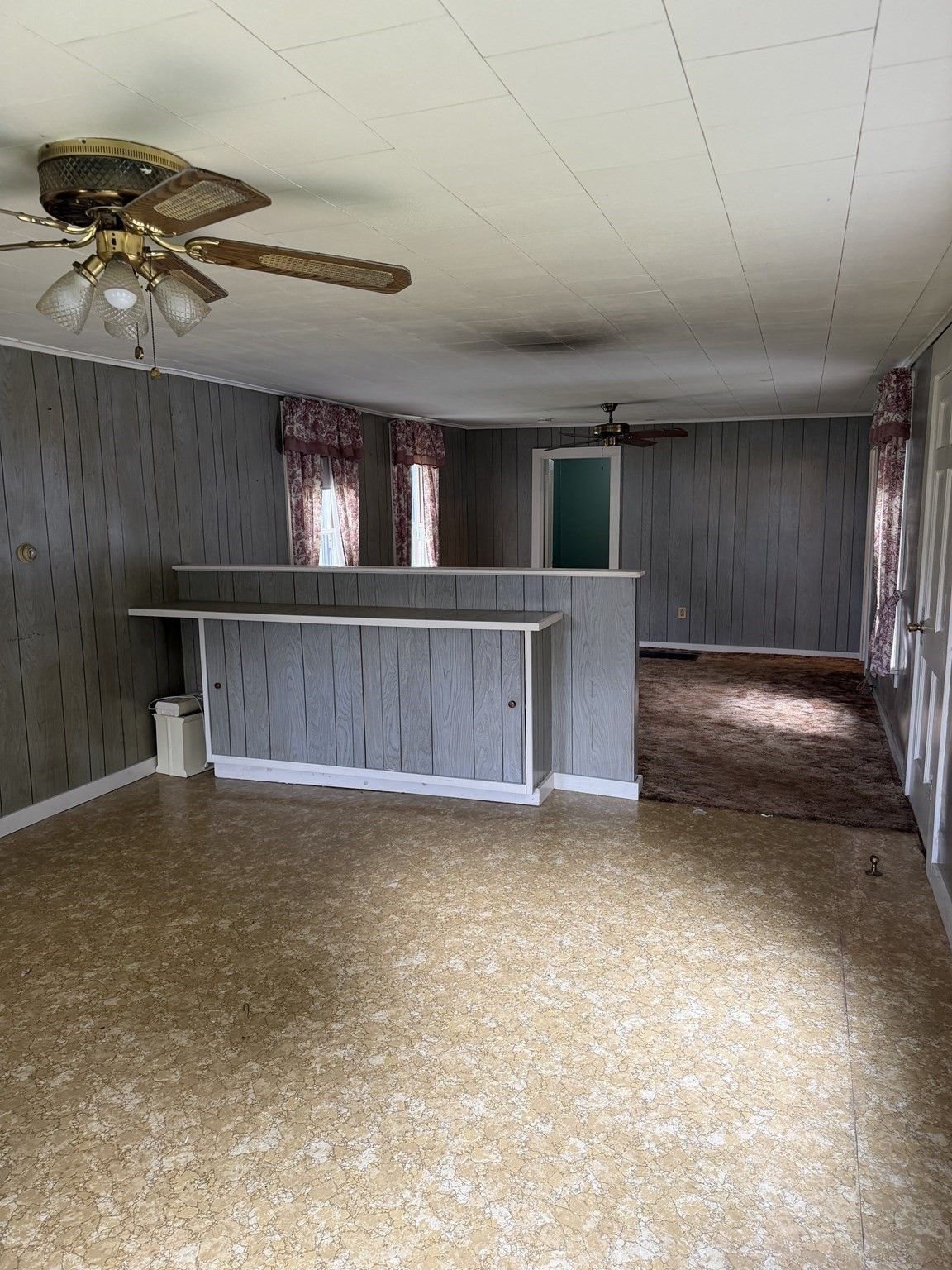 73 School St Property Photo 6