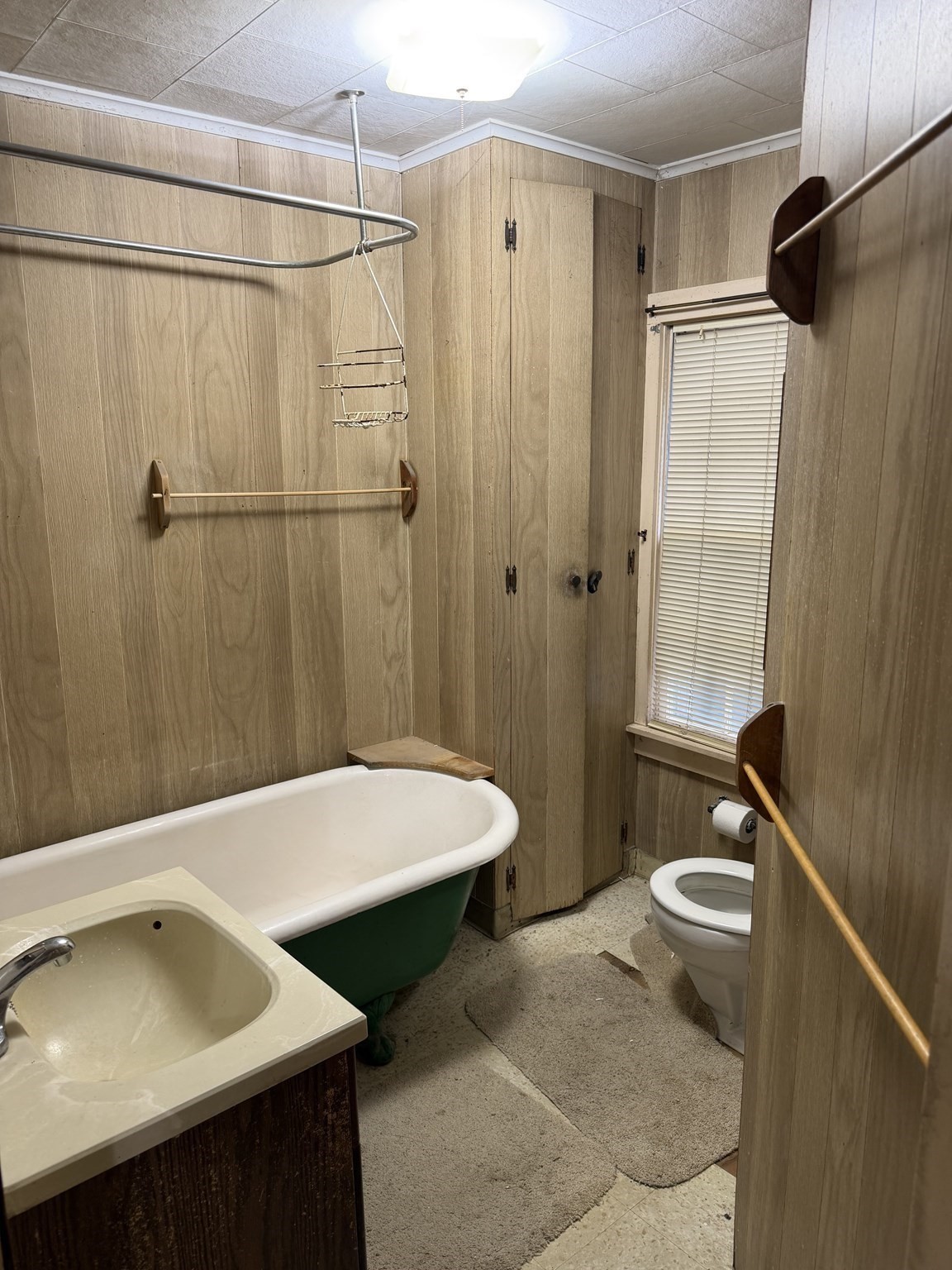 73 School St Property Photo 12