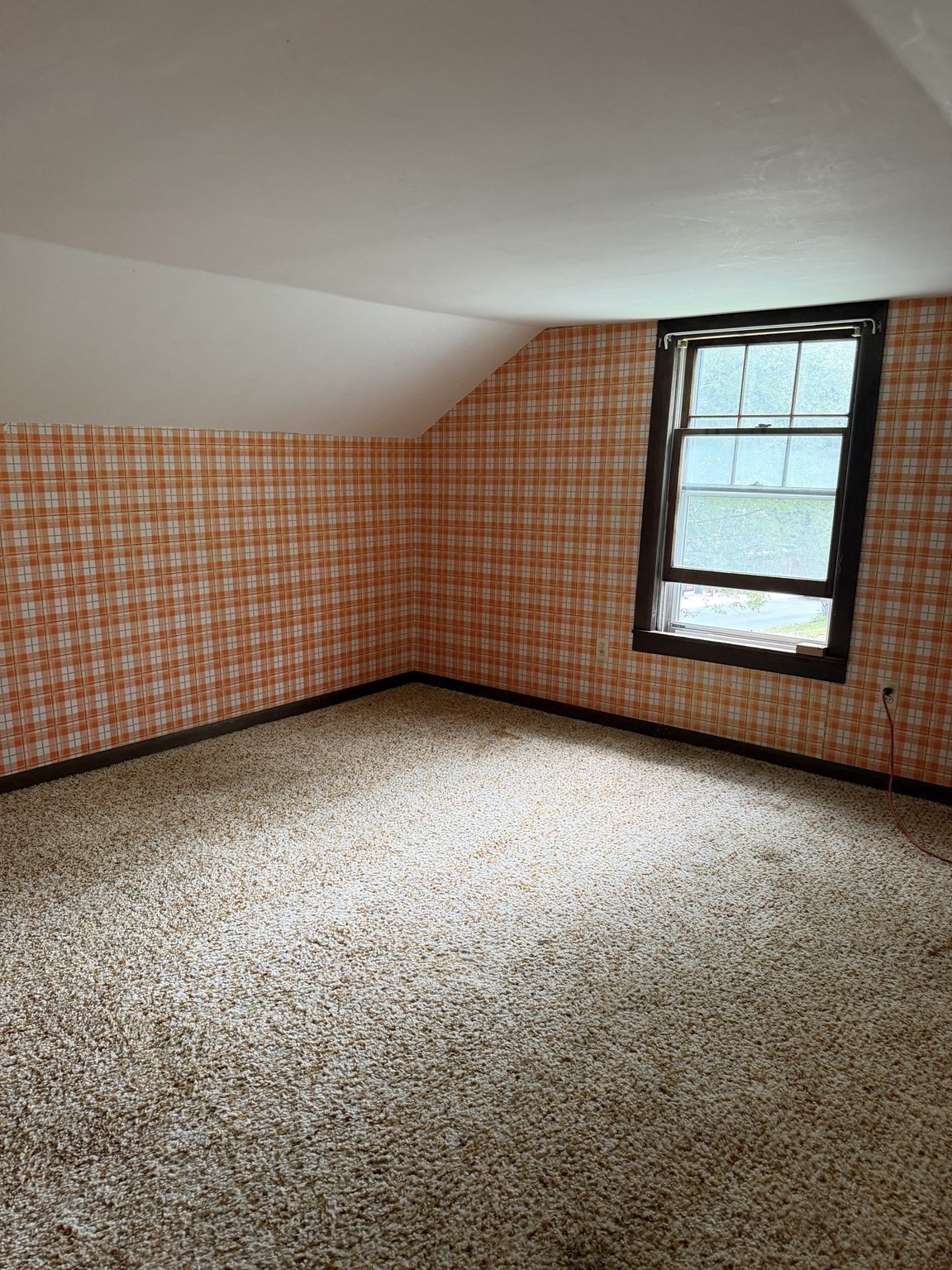 73 School St Property Photo 15