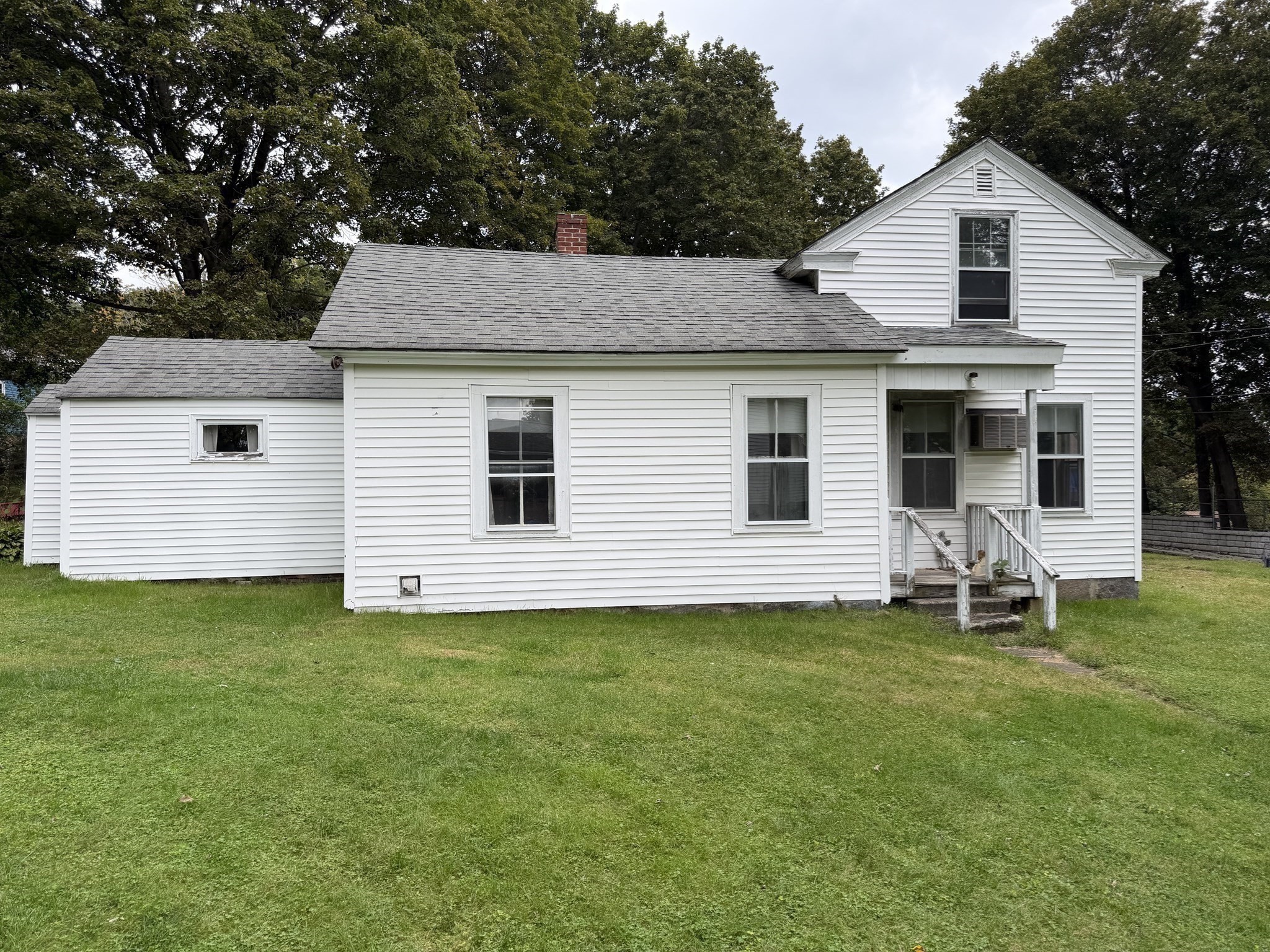 73 School St Property Photo 22