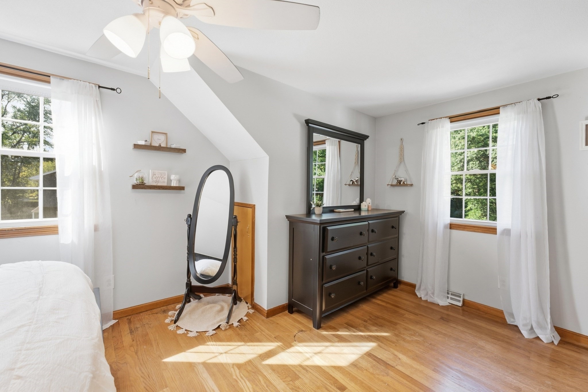 158 Telegraph Ave Property Photo 20
