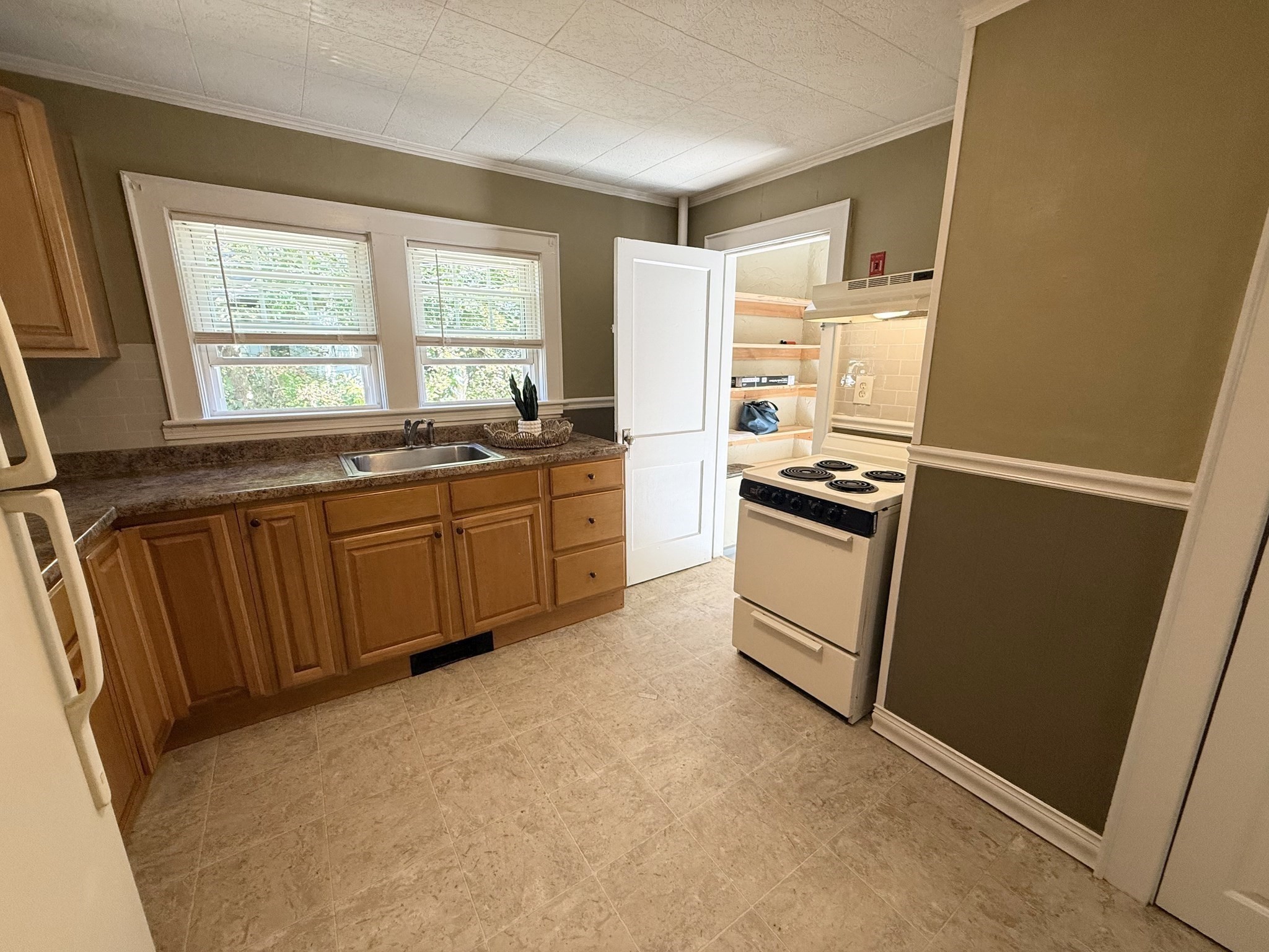 39 Main St Property Photo 12