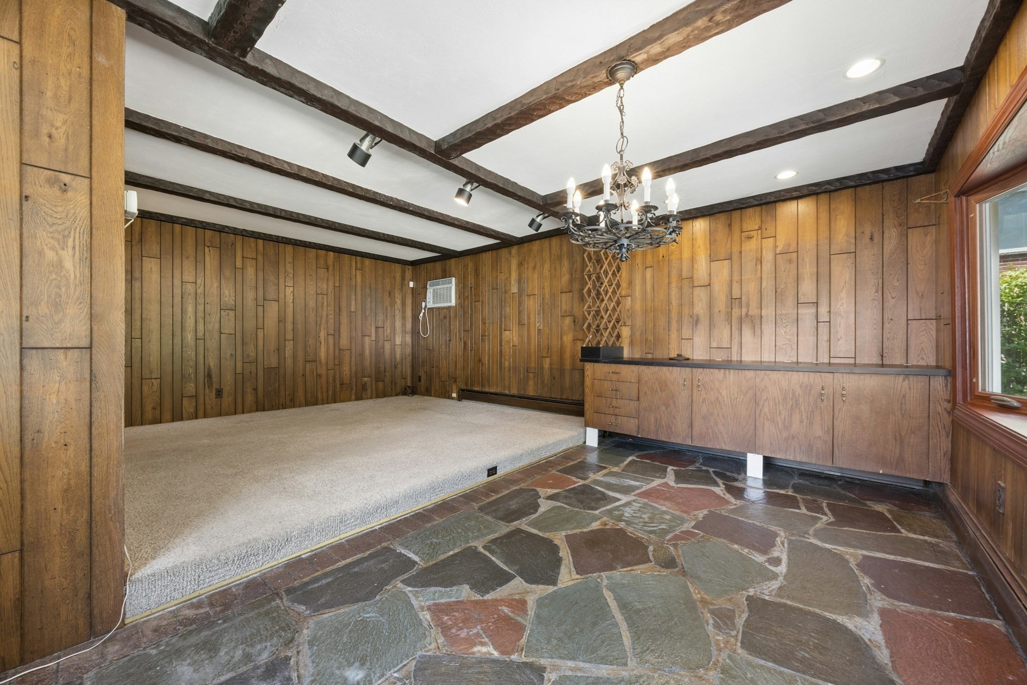220 Mountain Ave Property Photo 15