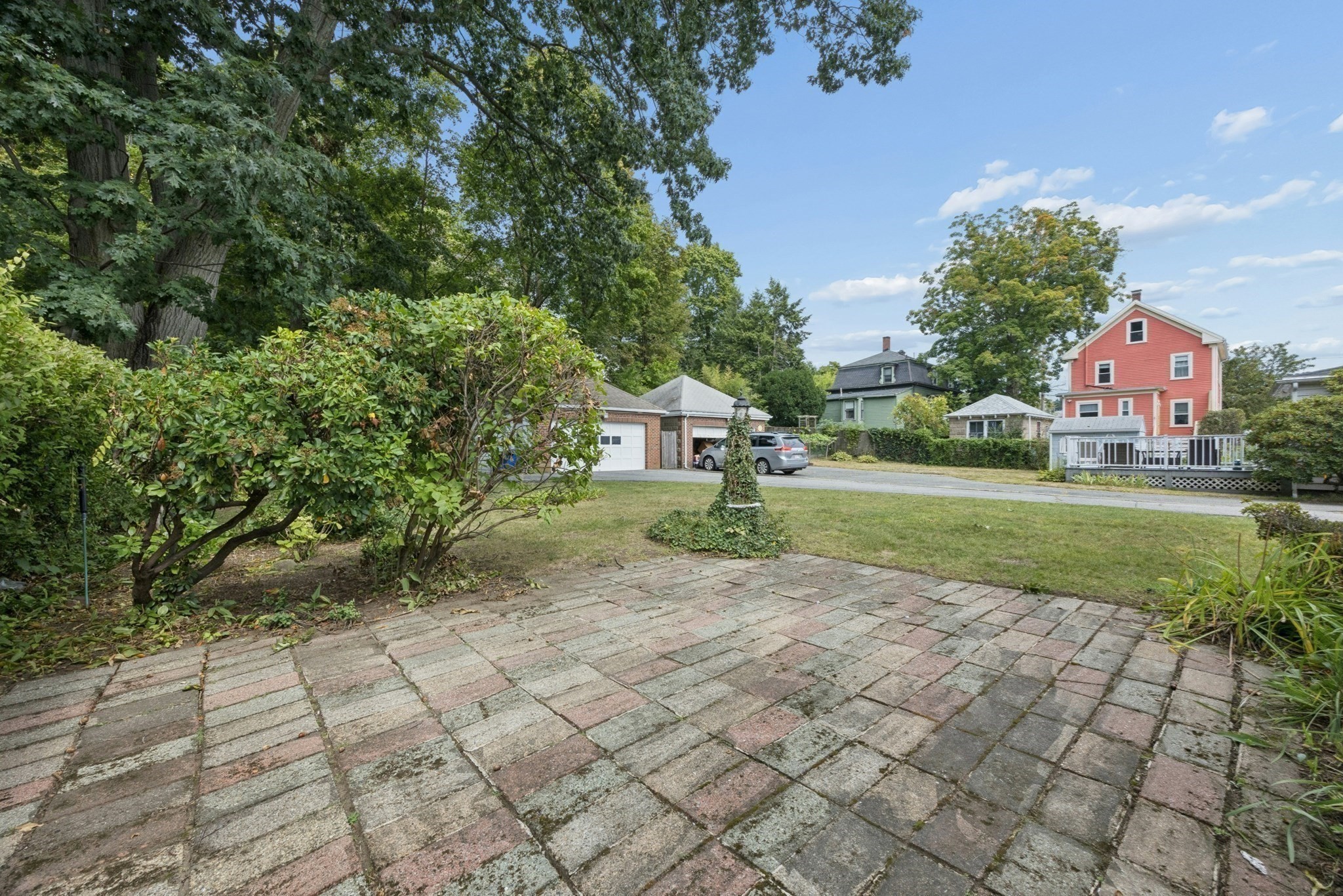 220 Mountain Ave Property Photo 33