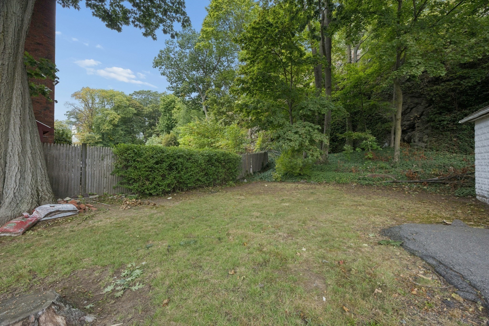 220 Mountain Ave Property Photo 37