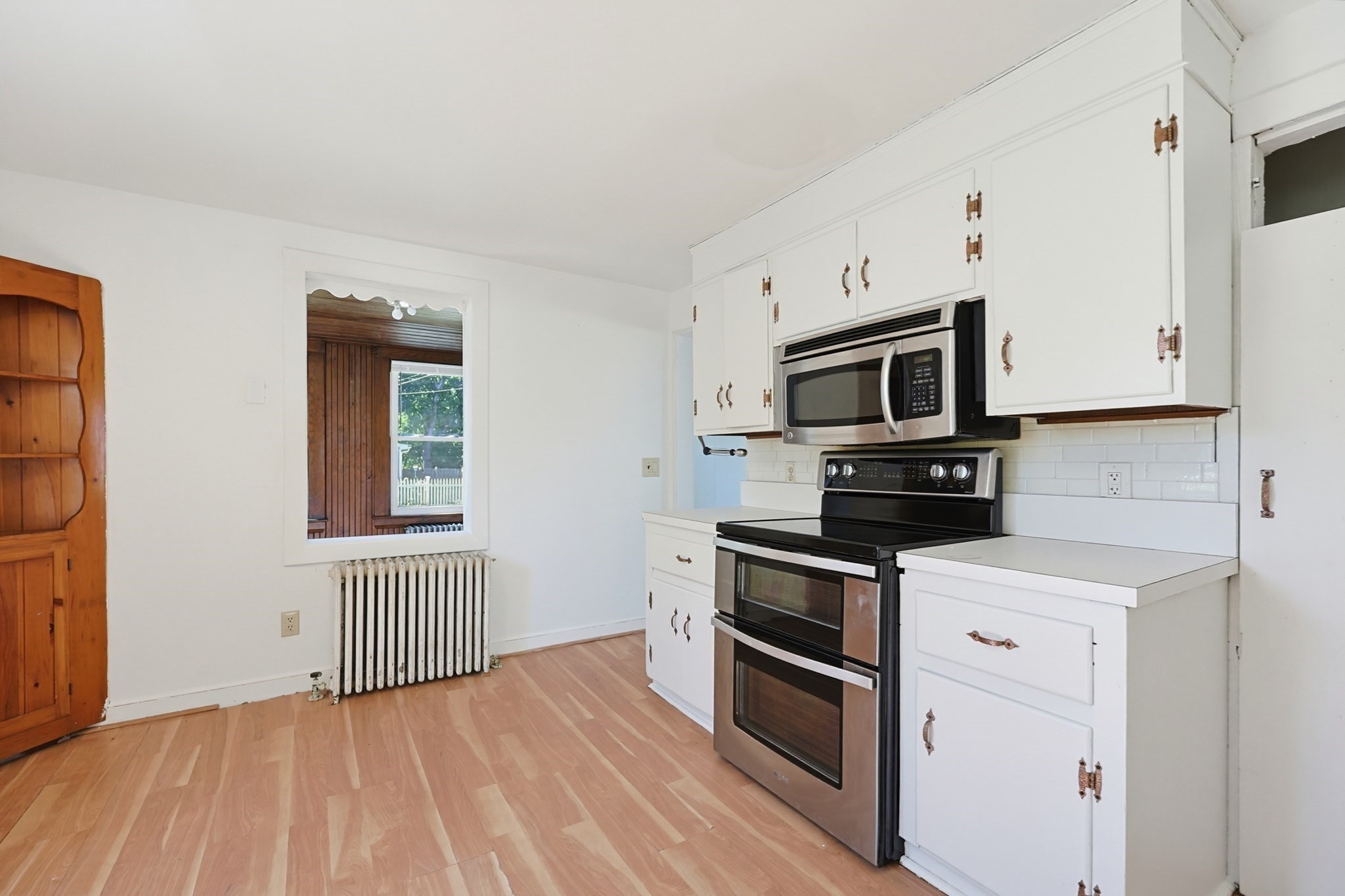 28 Monroe Street Property Photo 3