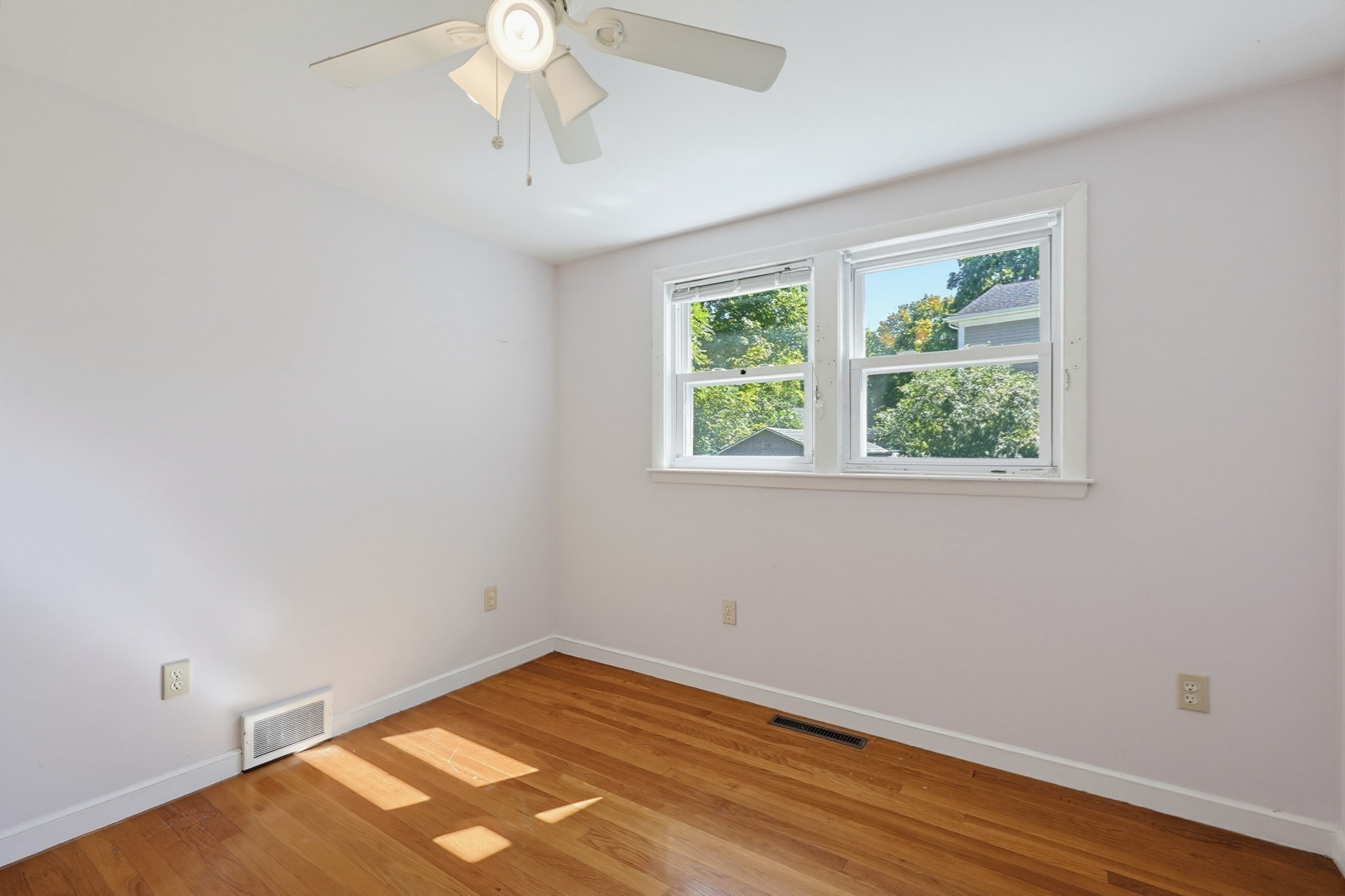 28 Monroe Street Property Photo 35
