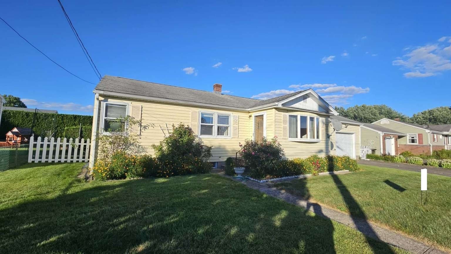 38 Cora Ave Property Photo 1