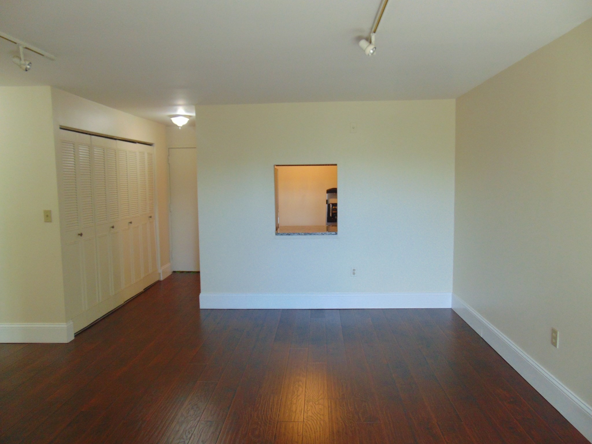 77 Adams St # 407 Property Photo 10