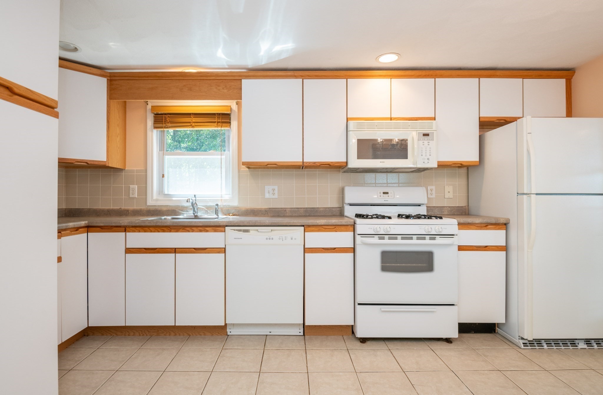 19 Penny Lane Property Photo 7