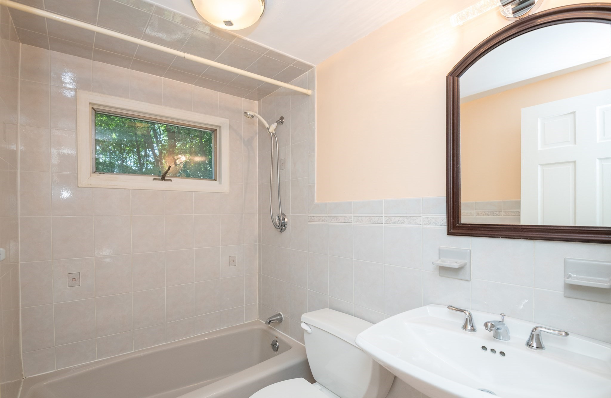 19 Penny Lane Property Photo 11