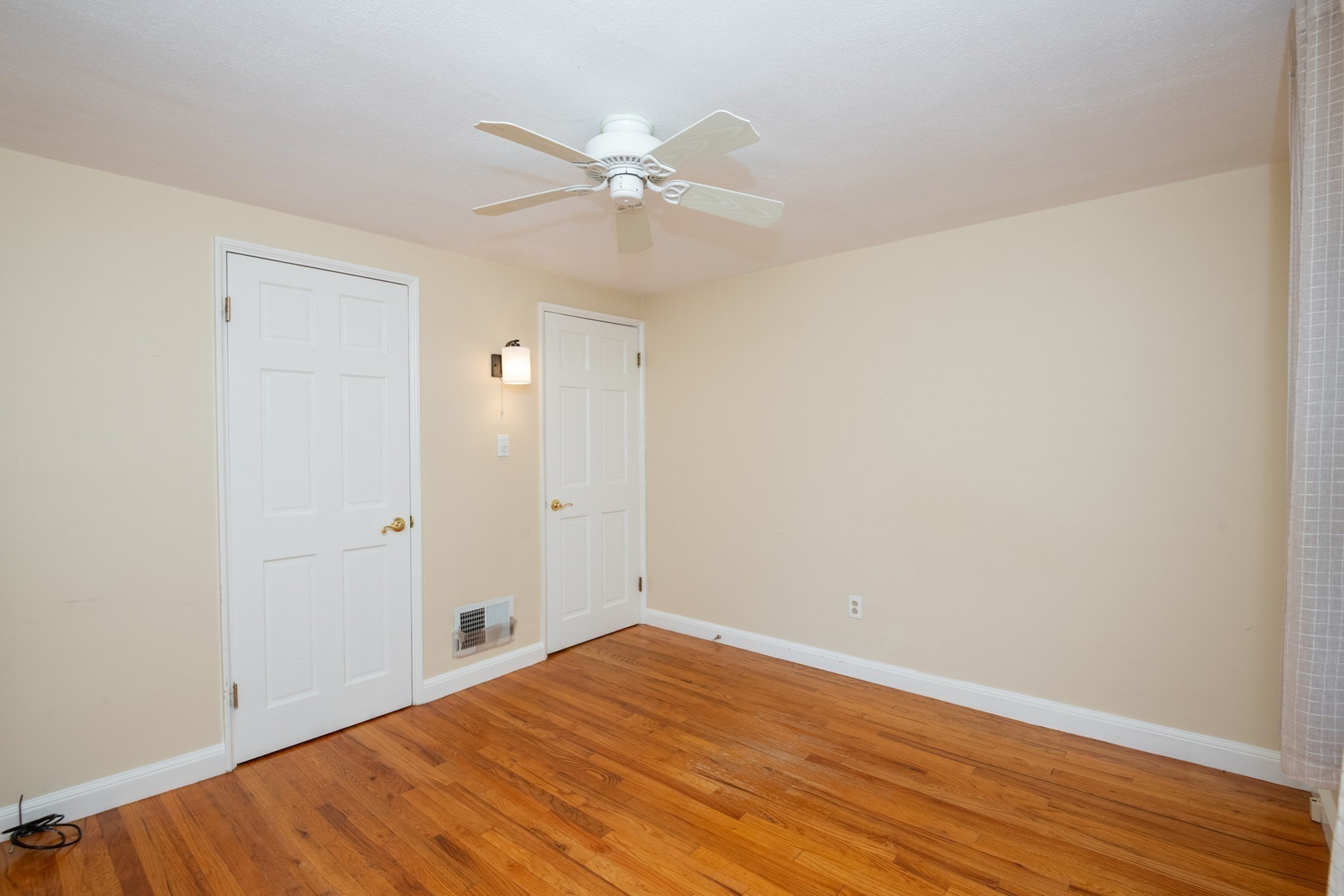 19 Penny Lane Property Photo 15