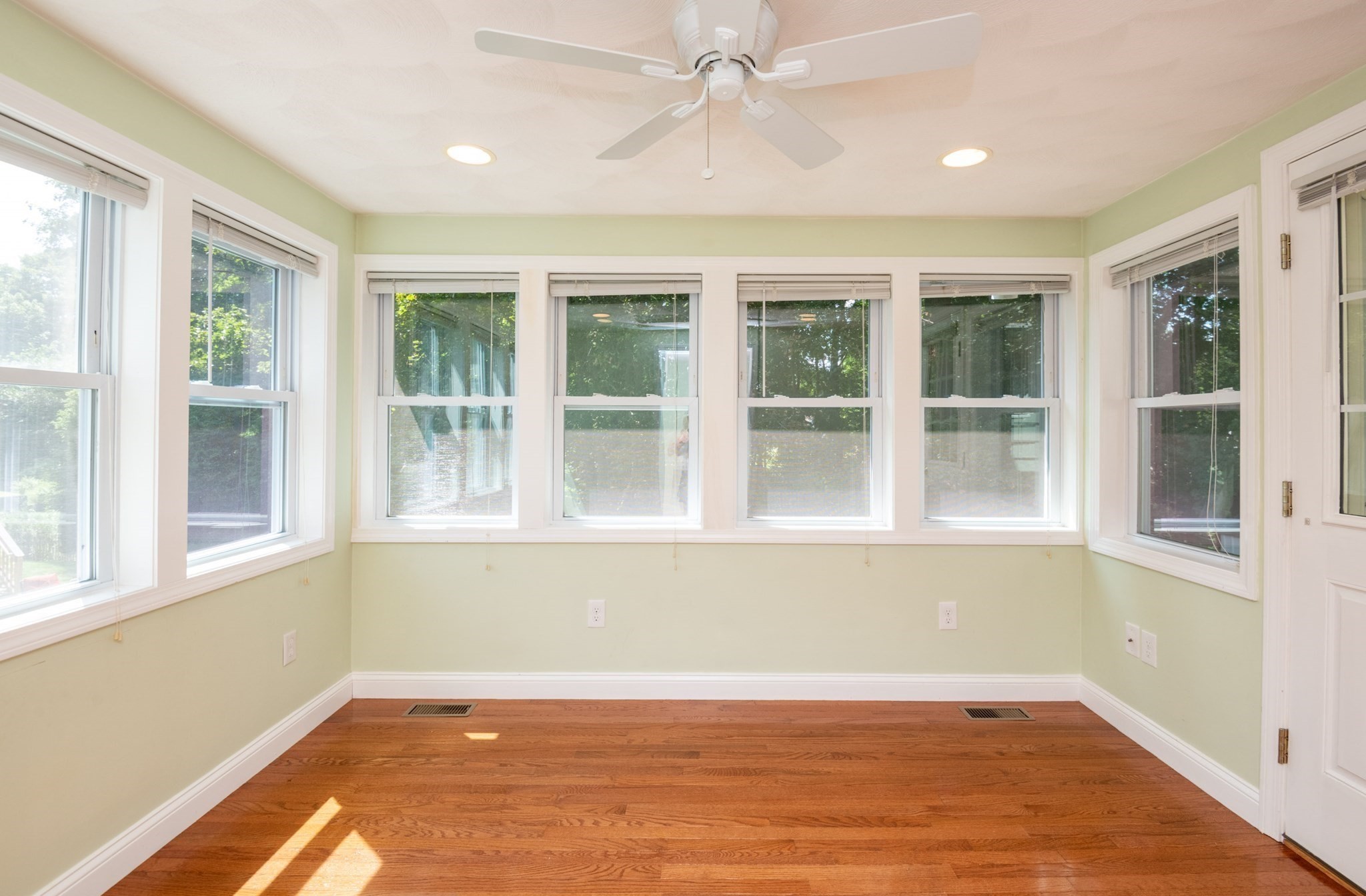 19 Penny Lane Property Photo 17