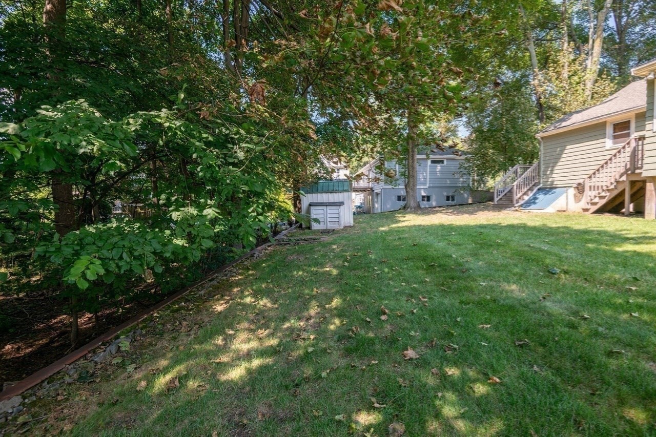 19 Penny Lane Property Photo 24