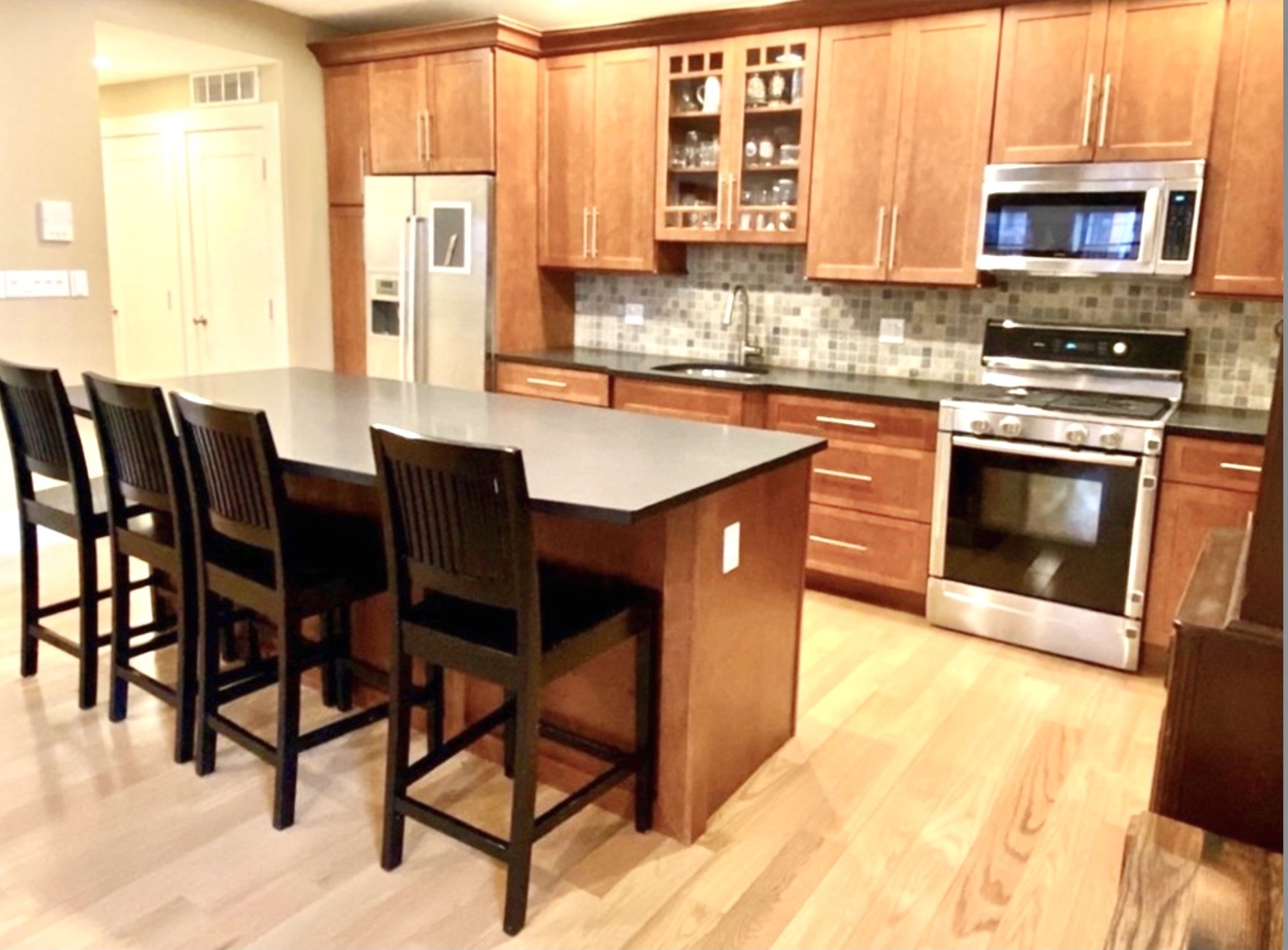 518 East 6th Street # 2 Property Photo 1