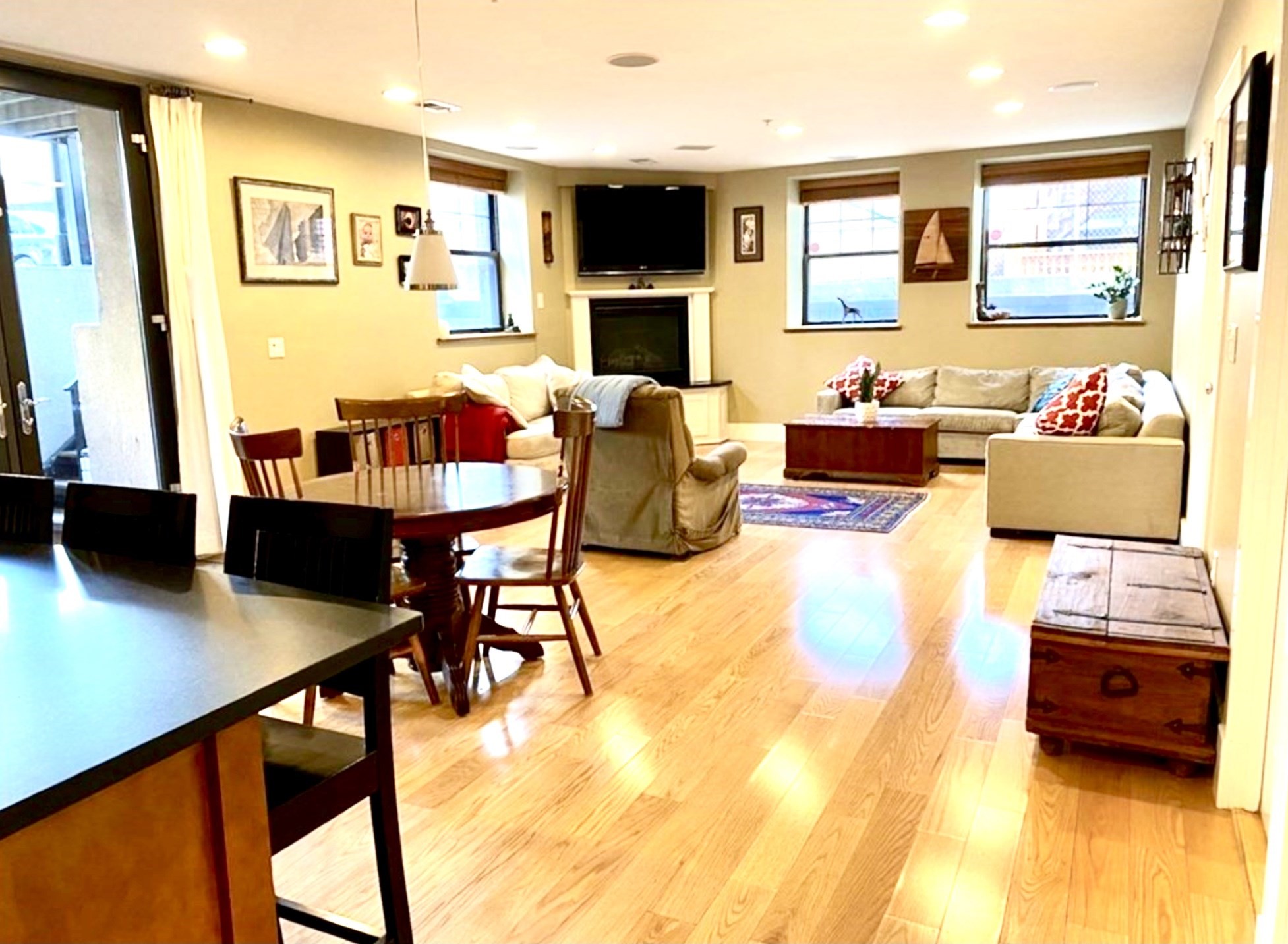 518 East 6th Street # 2 Property Photo 5
