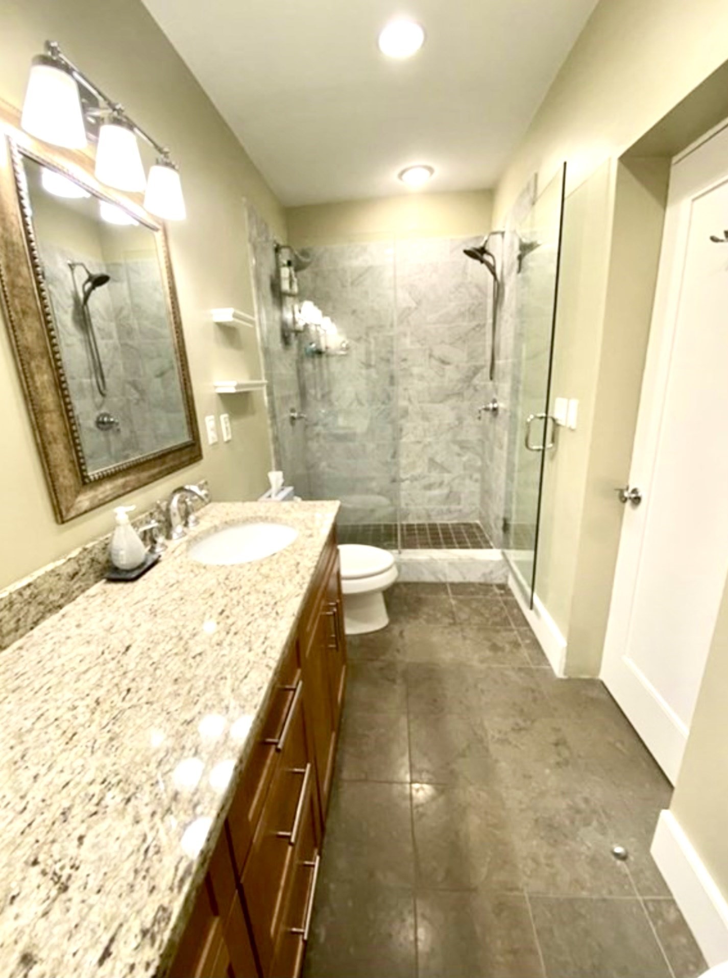 518 East 6th Street # 2 Property Photo 9