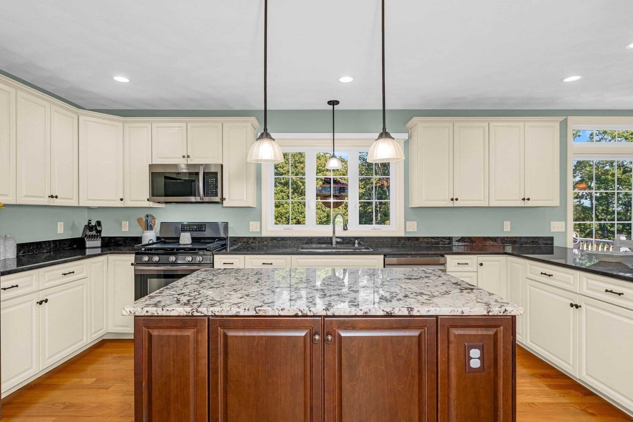 69 Snow Road Property Photo 4
