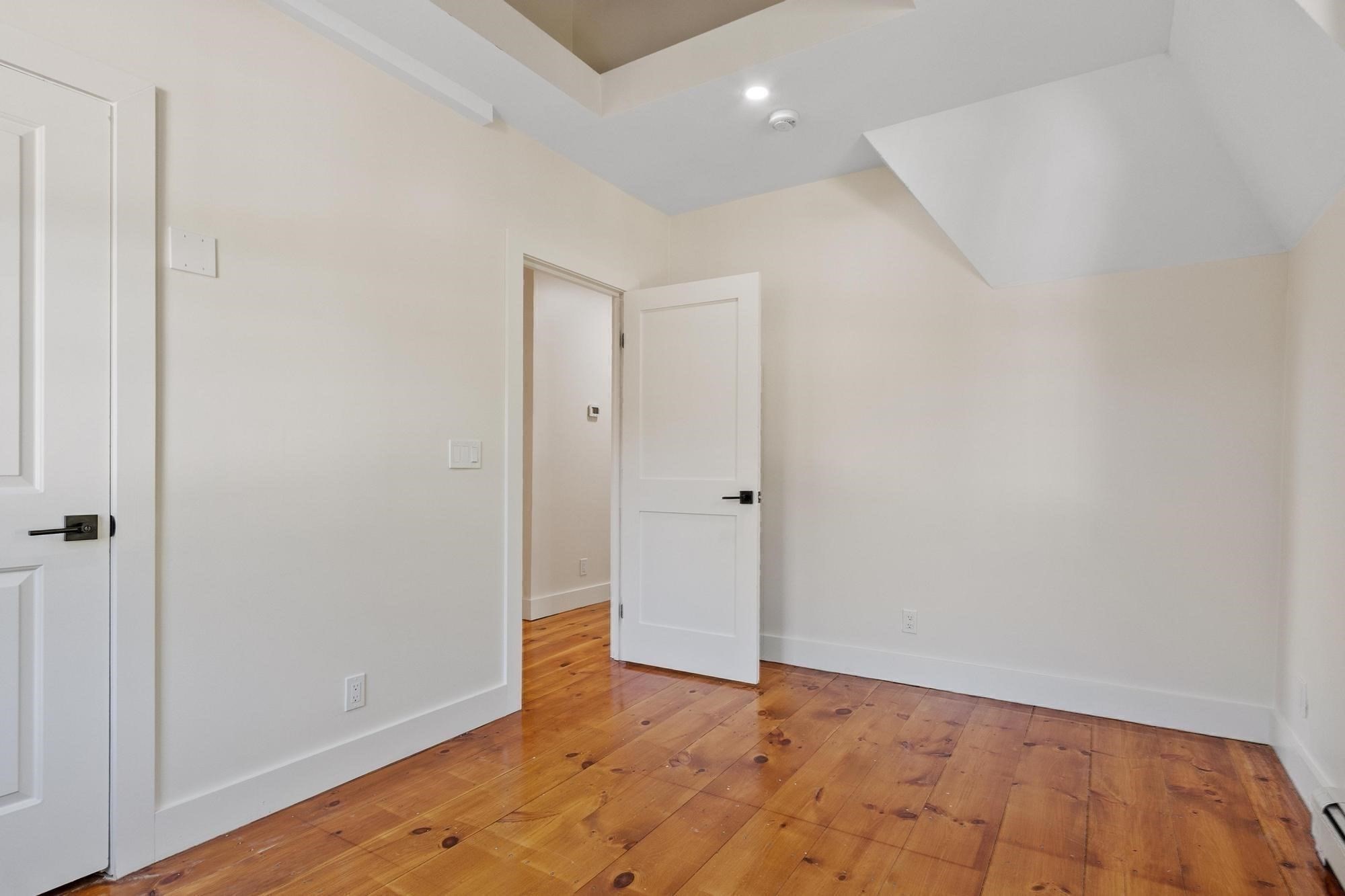 26 Caswell St Property Photo 28