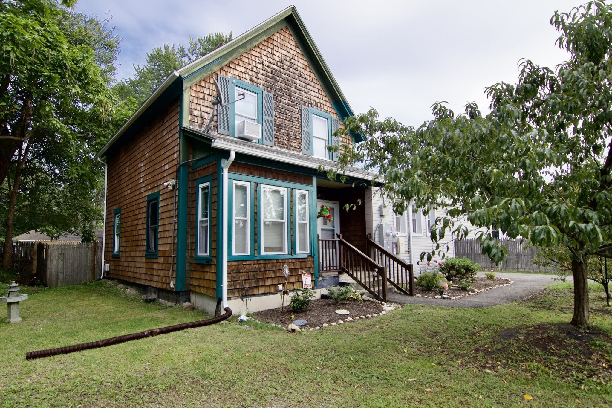35 Thayer Ave Property Photo 1
