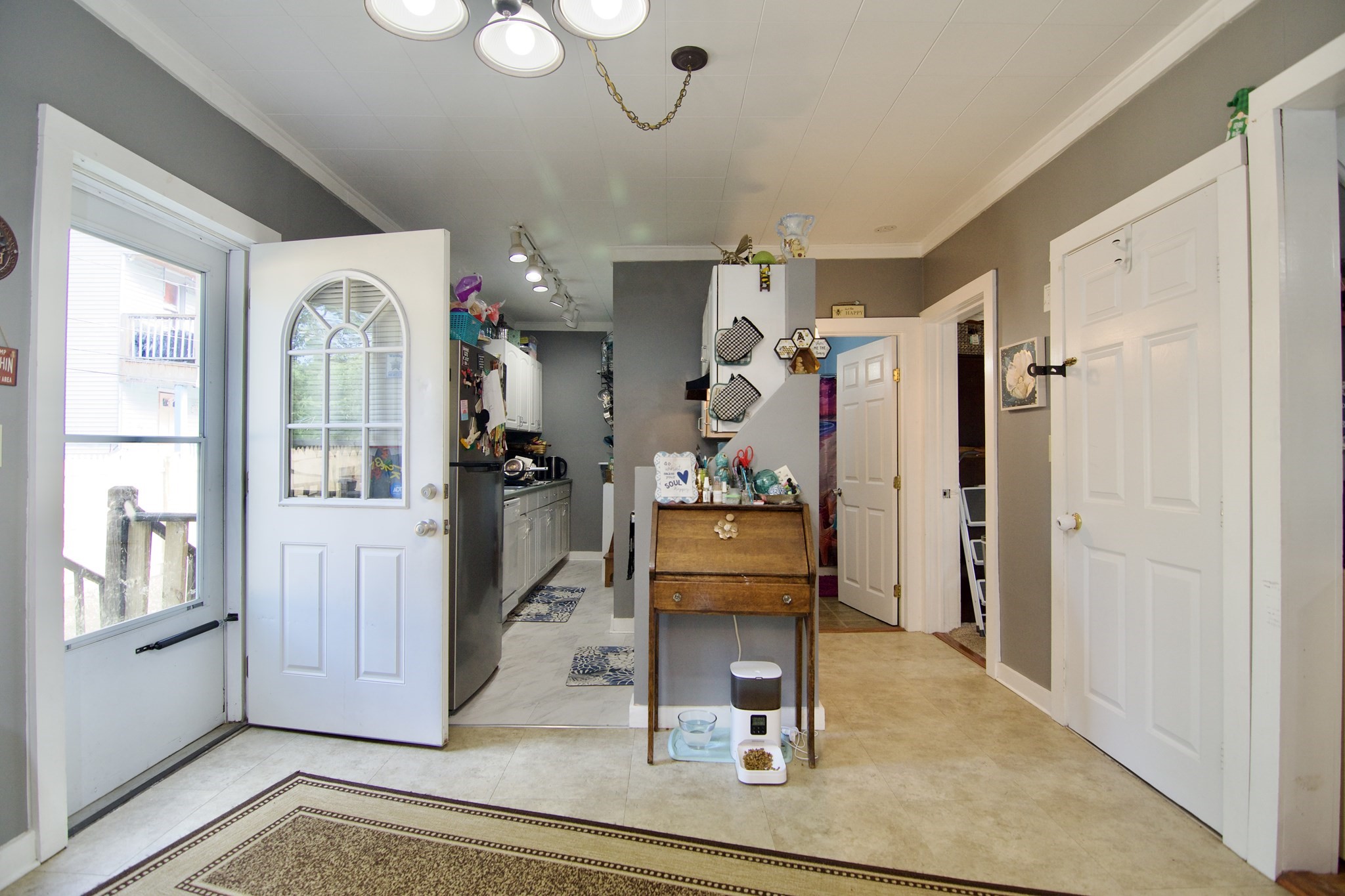 35 Thayer Ave Property Photo 14