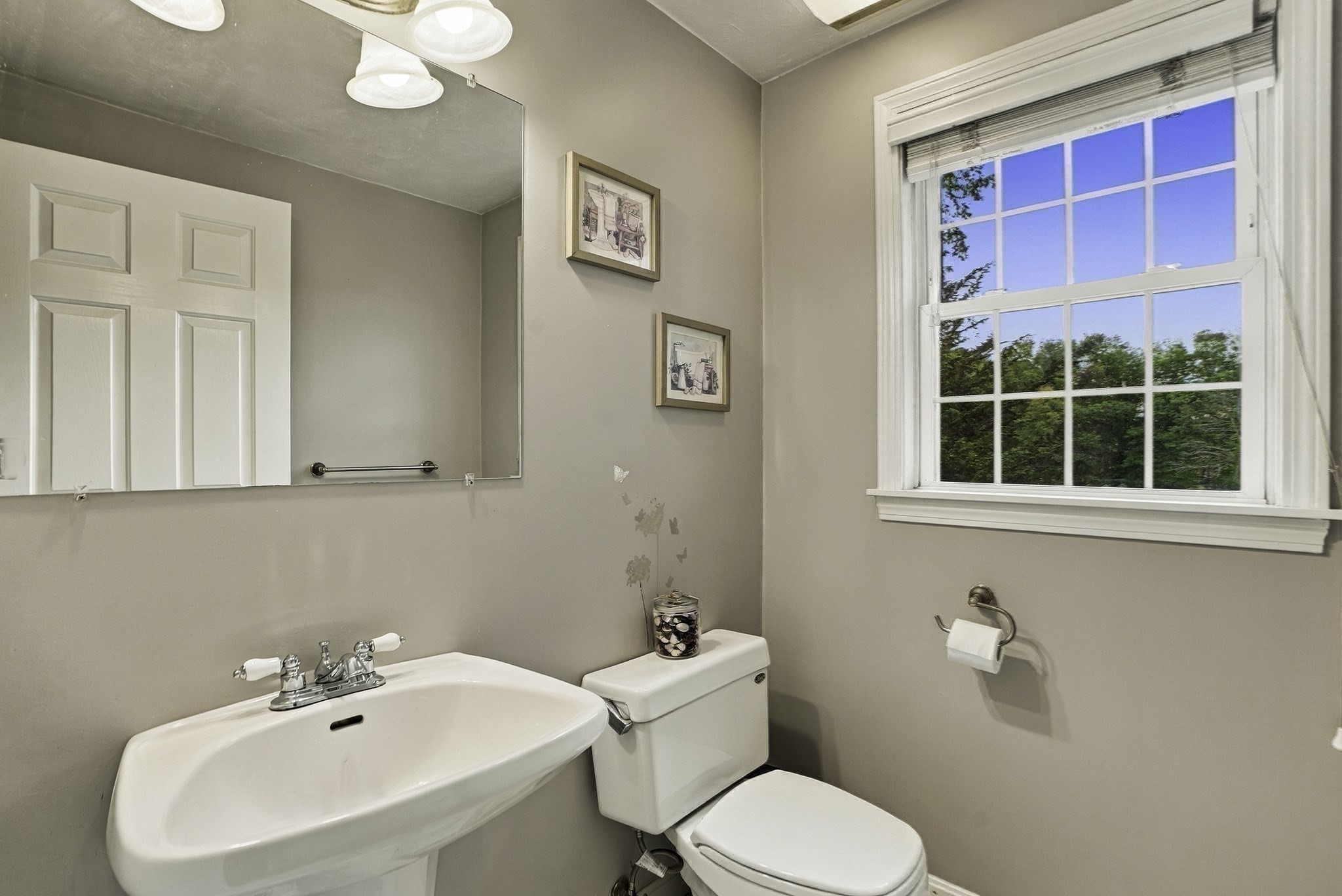 21 Lyons Rd Property Photo 20