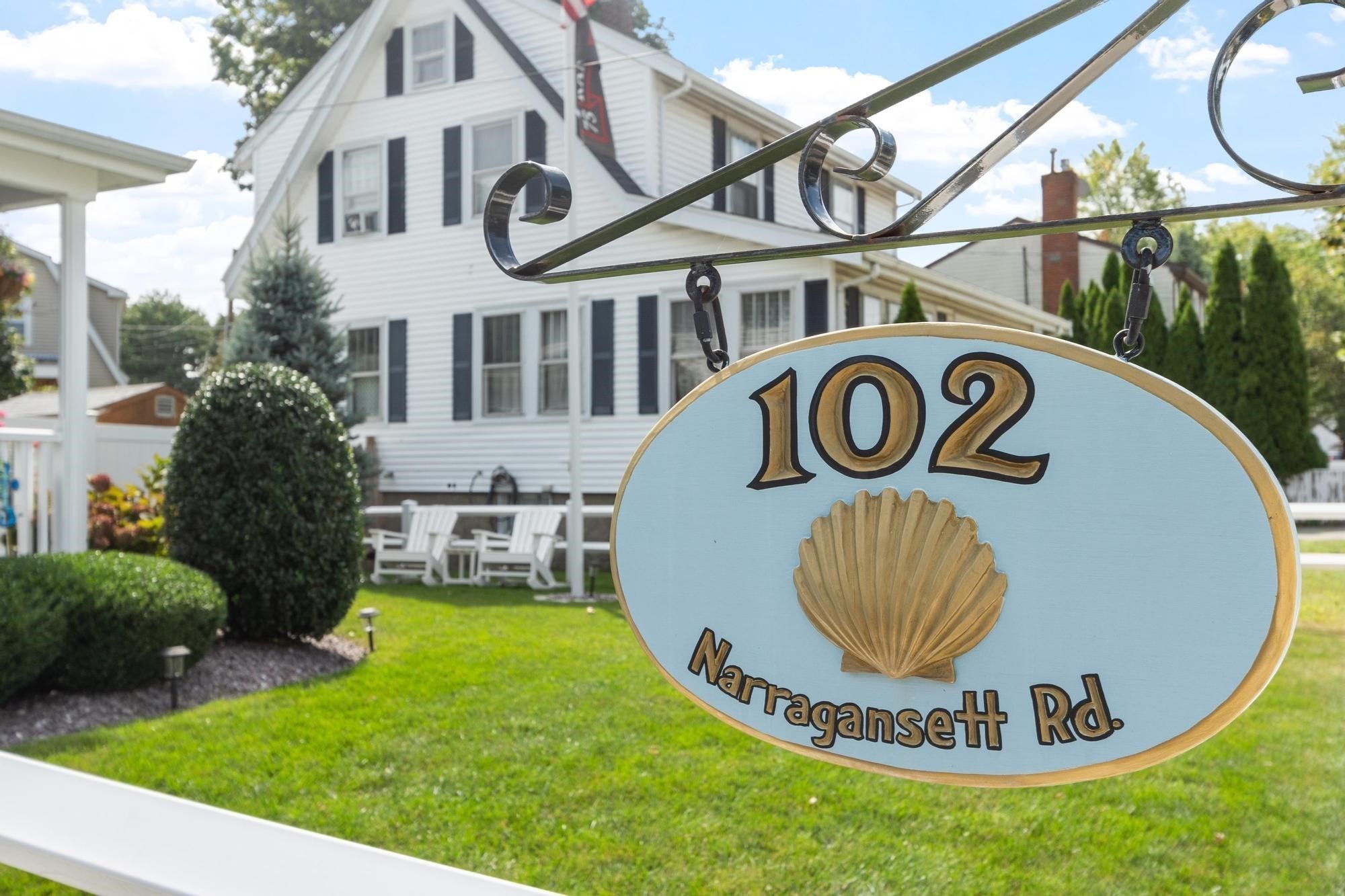102 Narragansett Rd Property Photo 1
