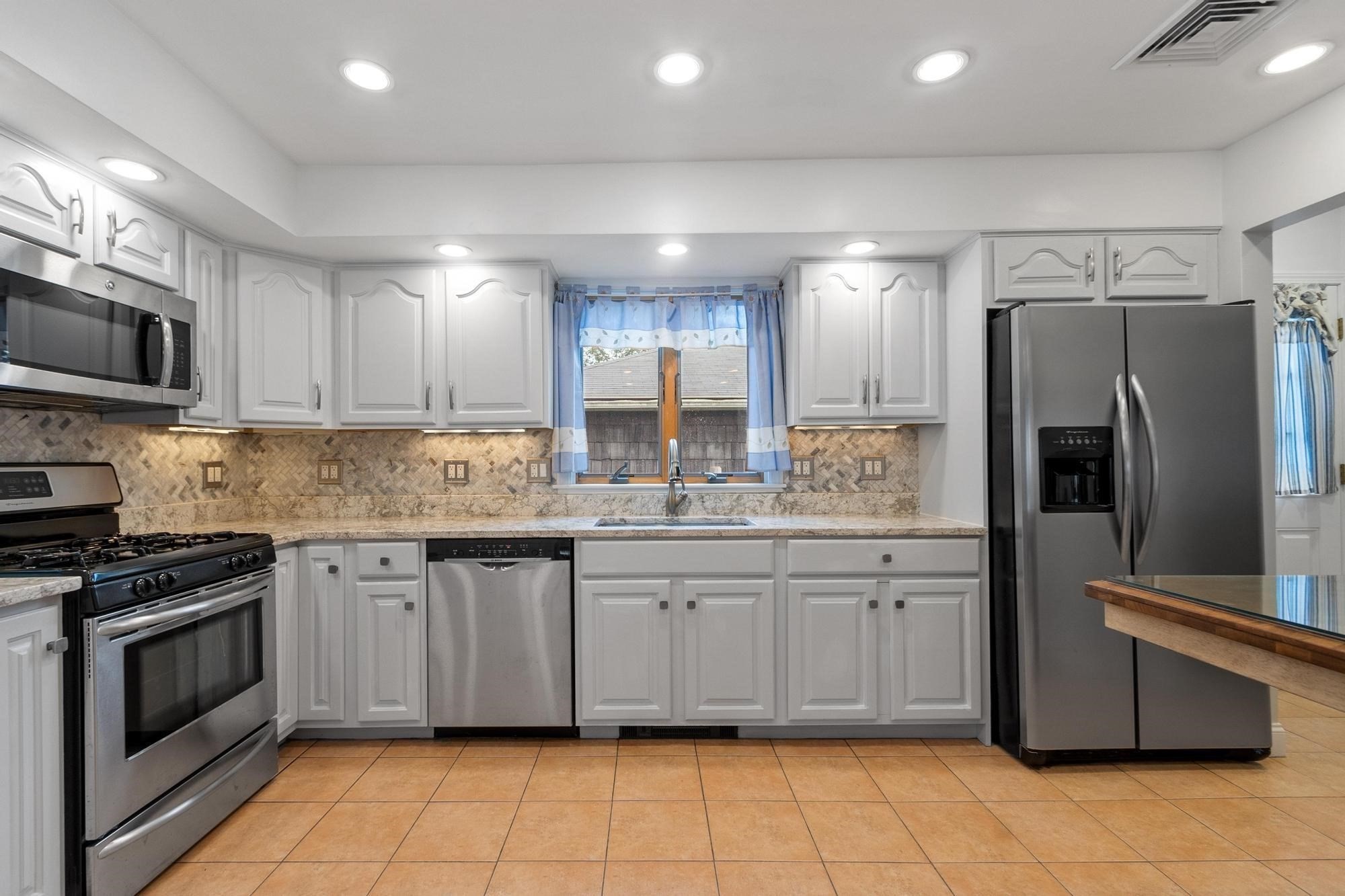 102 Narragansett Rd Property Photo 11