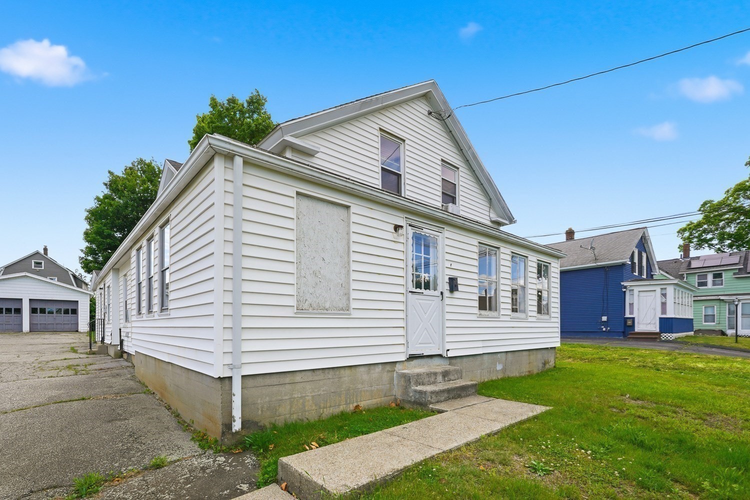 7 Slater Property Photo 2