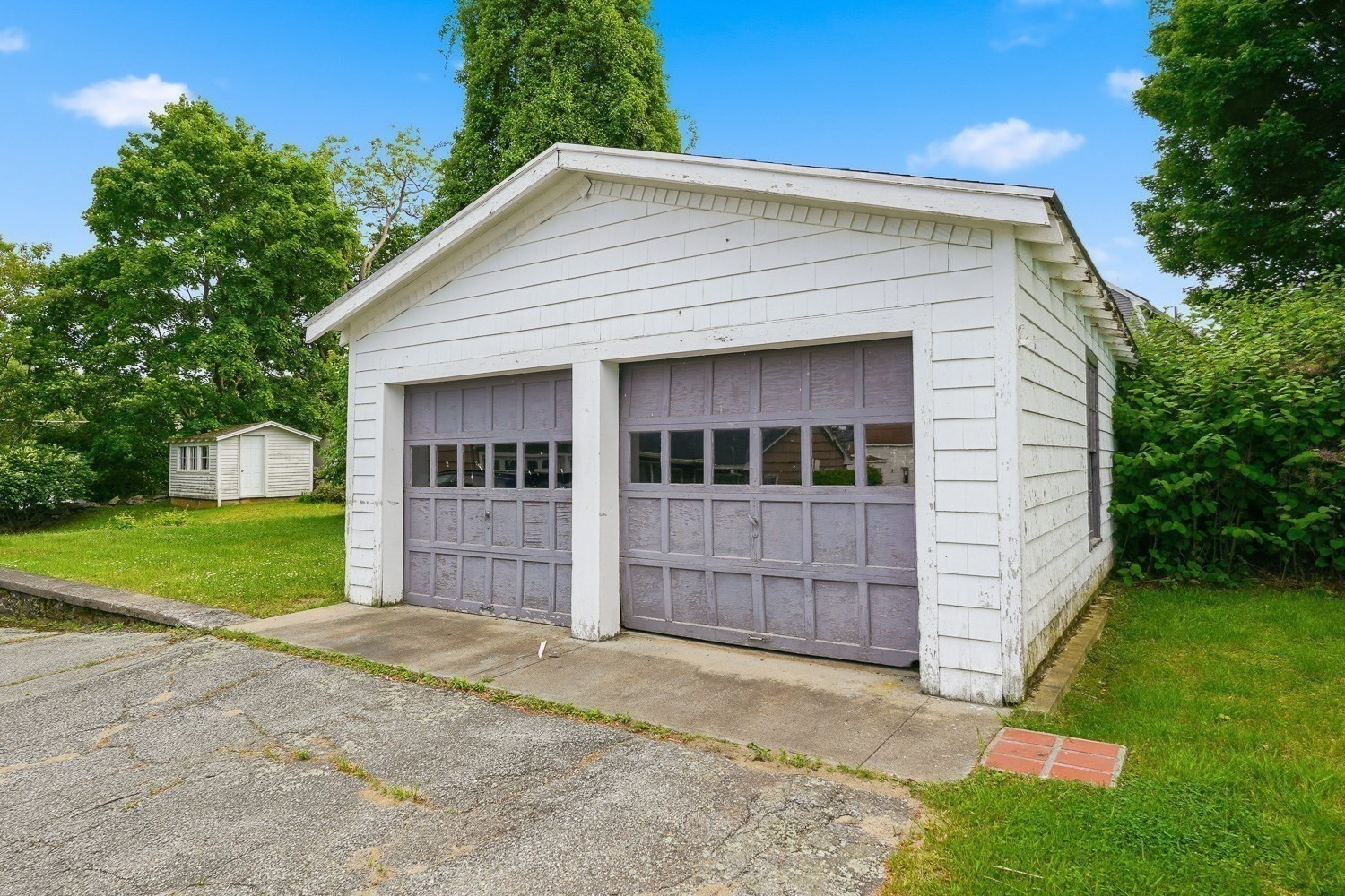 7 Slater Property Photo 3