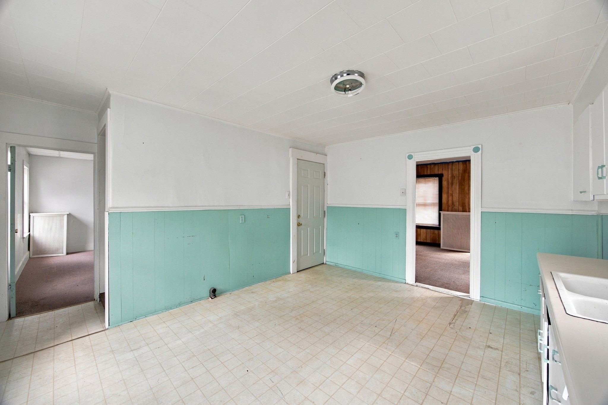 7 Slater Property Photo 8