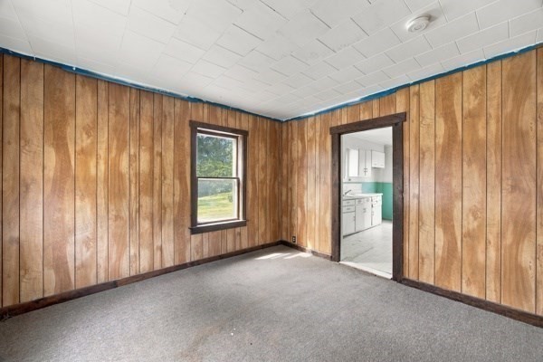 7 Slater Property Photo 9