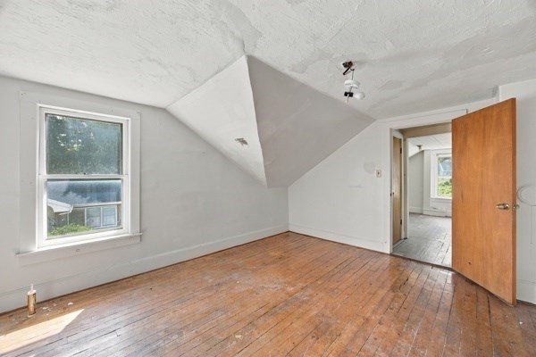 7 Slater Property Photo 10