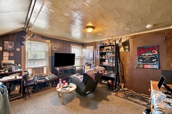 7 Slater Property Photo 24