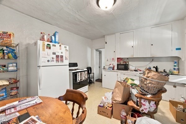 7 Slater Property Photo 28