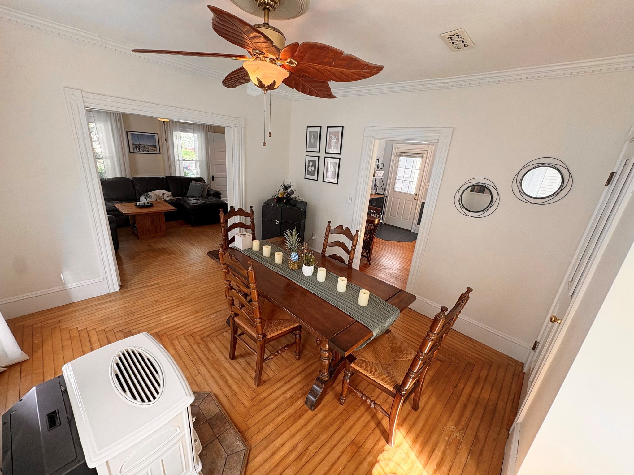 174 Center Avenue Property Photo 4
