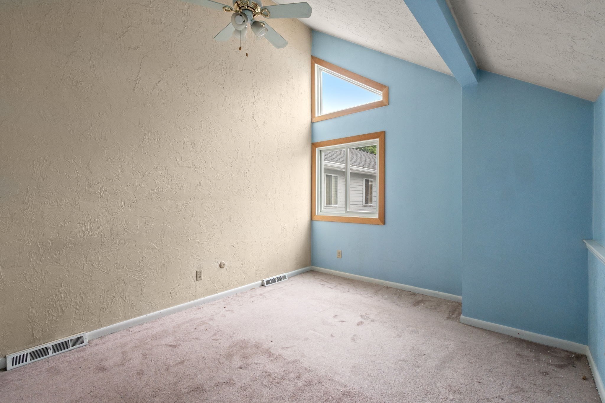 207 Lake St # 77 Property Photo 15