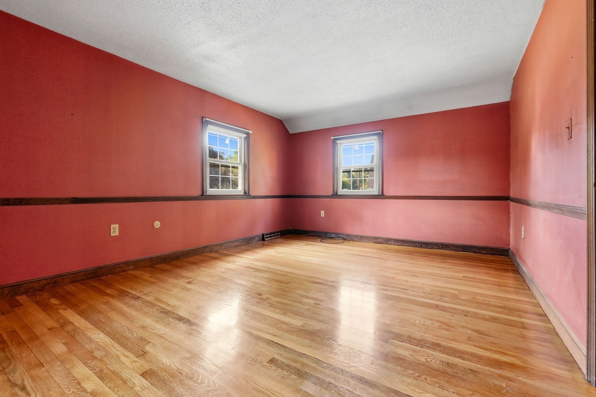 250 E. Lothrop Street Property Photo 16