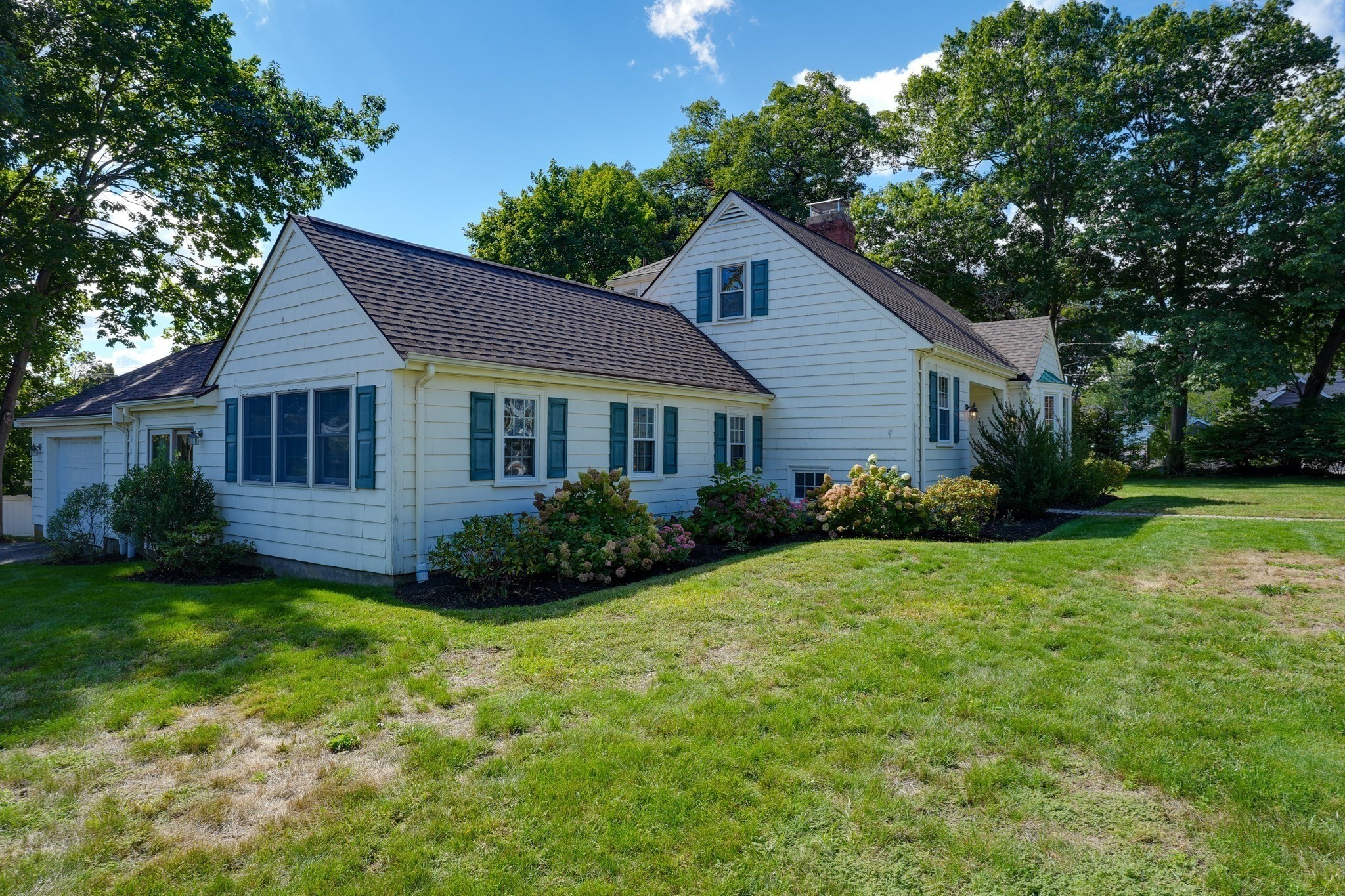 122 Maple Street Property Photo 4