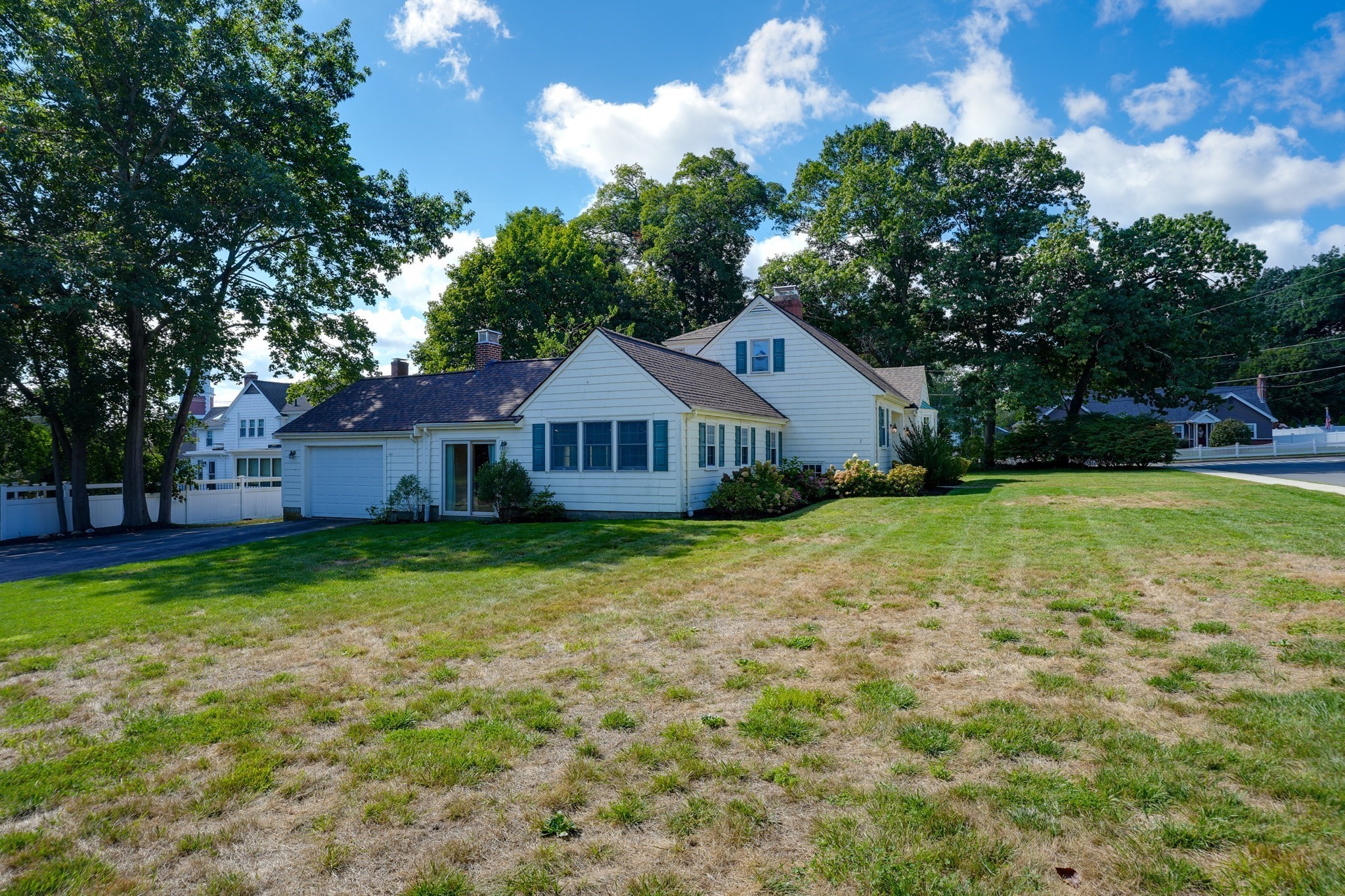 122 Maple Street Property Photo 6
