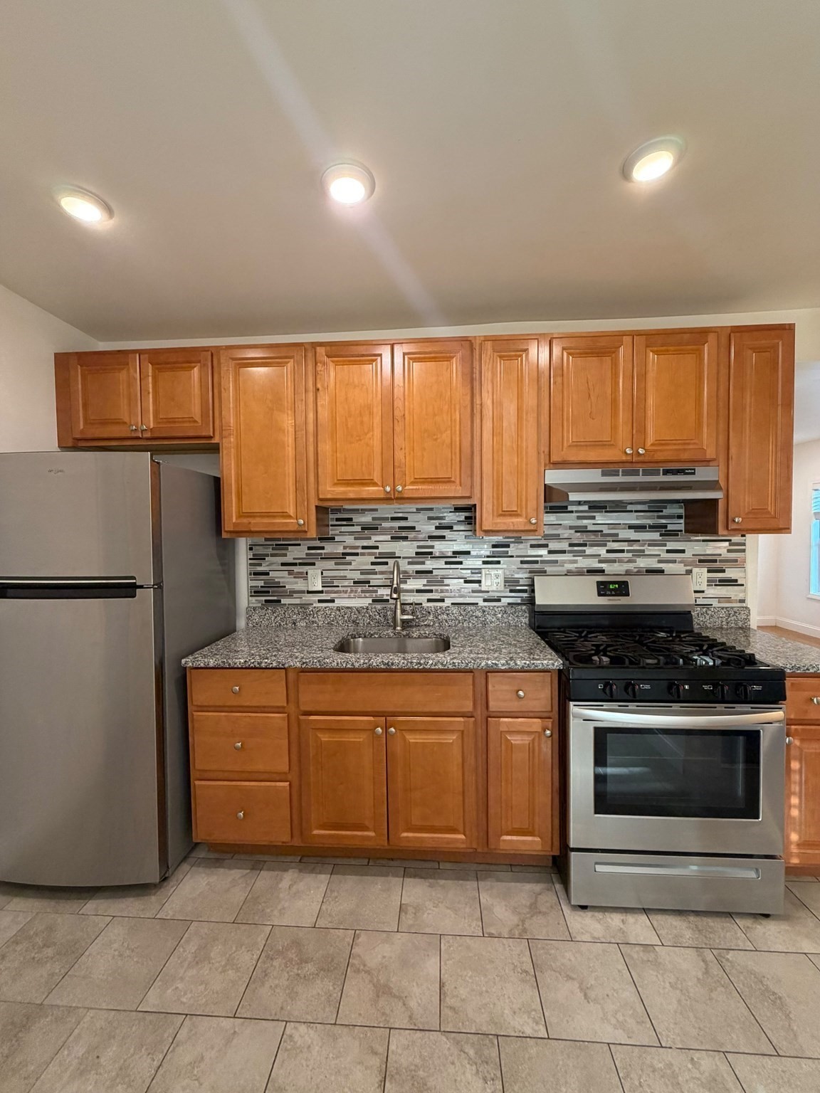 190 Main # 3 Property Photo 1
